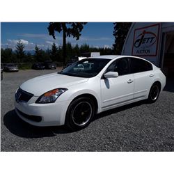 I4 --  2007 NISSAN ALTIMA , White , 141,654 MILES