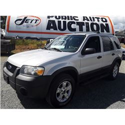 K3 --  2005 FORD ESCAPE , Grey , 241346  KM's