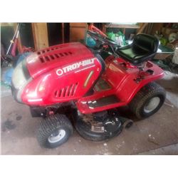 LIKE NEW TROY BUILT BRONCO RIDING MOWER