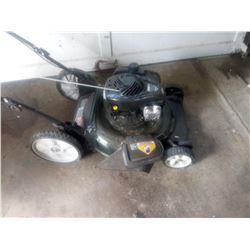 LIKE NEW BOLENS PUSH MOWER