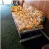 Image 3 : LIKE NEW VINTAGE ALUMINIUM PATIO GLIDER