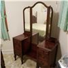 Image 2 : ANTIQUE VANITY WITH TRI FOLD MIRROR IN MAHOGANY TONE