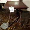 Image 1 : ANTIQUE MAHOGANY TABLE LAMP WITH SPINDLED LEGS
