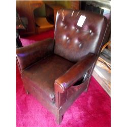 ELECTRIC LIFT CHAIR, WORKS GOOD