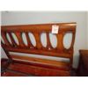 Image 6 : 4 THOMASVILLE  PIECE BEDROOM SUITE