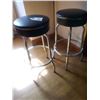 Image 1 : 2 BAR STOOLS