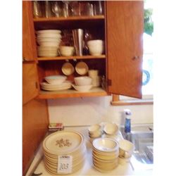 SET OF PFALTZGRAFF CHINA SERVING FOR 8