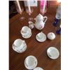 Image 3 : LOT OF GLASSWARE / CHINA