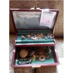 JEWELRY BOX FULL OF BEAUTIFUL VINTAGE COSTUME JEWELRY