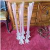 Image 1 : 8 FLOWER VASES