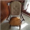 Image 4 : MAHOGANY SPINDLE BACK ROCKER