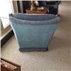 Image 2 : SWIVEL ROCKING CHAIR