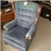 Image 3 : SWIVEL ROCKING CHAIR