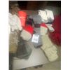 Image 2 : LOT OF SHIRTS, SOCKS, GLOVES AND UNDER