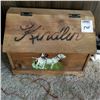 Image 1 : FIREPLACE SUPPLY BOX