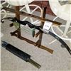 Image 5 : BEAR BOW WITH ARROWS AND RACK
