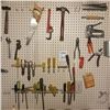 Image 6 : WALL LOT CONTENTS