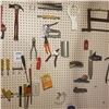Image 9 : WALL LOT CONTENTS