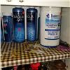 Image 3 : WHITE UTILITY CABINET AND CONTENTS