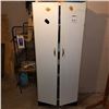 Image 9 : WHITE UTILITY CABINET AND CONTENTS