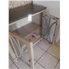 Image 3 : GRAY KITCHEN CABINET