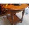 Image 2 : BEAUTIFUL OVAL TOP END TABLE