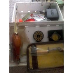 VINTAGE POCKET FISHERMAN & FLY REEL LOT