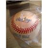 Image 5 : VINTAGE MLB BASEBALL IN BOX