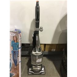 Shark upright power vacuum