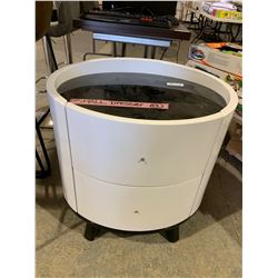 White laquer2 dr Oval Night Stand