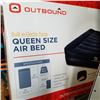 Image 2 : OUTBOUND GREEN QUEENSIZE AIR BED BUILT IN PUMP