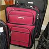 Image 2 : 3 PEICES OF LUGGAGE BLACK AND RED