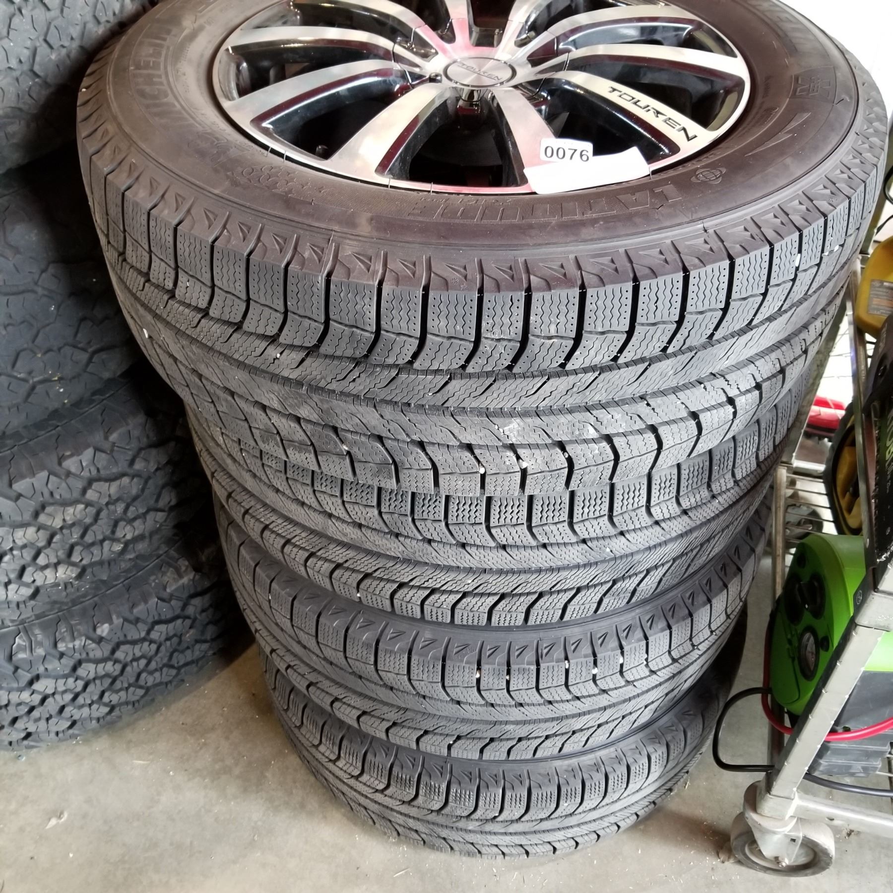 set-of-4-michelin-235-60-r17-tires-on-touren-2-pattern-5-bolt-rims