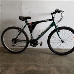 GREEN CCM ICE MOUNTAIN BIKE