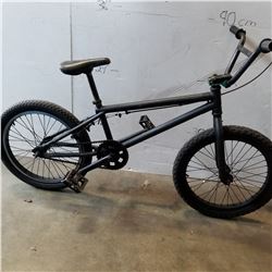 BLACK BMX BIKE