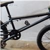 Image 2 : BLACK BMX BIKE