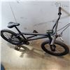 Image 3 : BLACK BMX BIKE