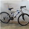 Image 1 : GREY GT BIKE