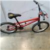 Image 3 : RED BMX BIKE