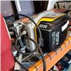 Image 3 : ARTIC 5 SPIRIT OUTBOARD MOTOR