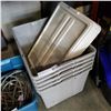 Image 1 : LOT OF 5 TAN PLASTIC BINS