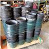 Image 1 : PALLET OF BLACK PLANTER POTS