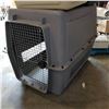 Image 2 : LARGE GREY DOG KENNEL