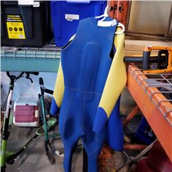 2 WETSUITES - SIZE MEDIUM