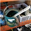 Image 1 : THERMOMETER AND PAINTED WATERING CAN