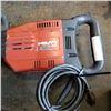 Image 2 : HILTI TE 005-AVR DEMOLITION HAMMER - WORKING
