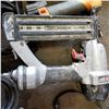 Image 2 : PORTER CABLE AIR NAILER
