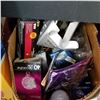 Image 2 : BOX OF LIGHT BULBS