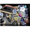Image 3 : TRAY OF WATCHES AND SEMI-PRECIOUS STONE JEWELLERY