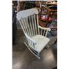 Image 1 : WHITE ROCKING CHAIR
